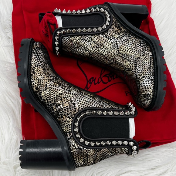 CHRISTIAN LOUBOUTIN | Crapahutta Spiked Snakeskin-Embossed Suede Chelsea Boots - Picture 6 of 10